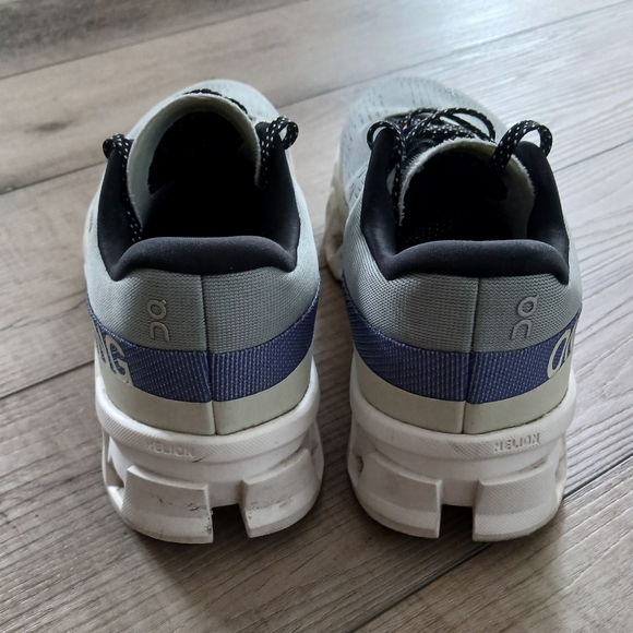 On Running Cloudmonster Sneakers. Size W 9.5 - Picture 4 of 7